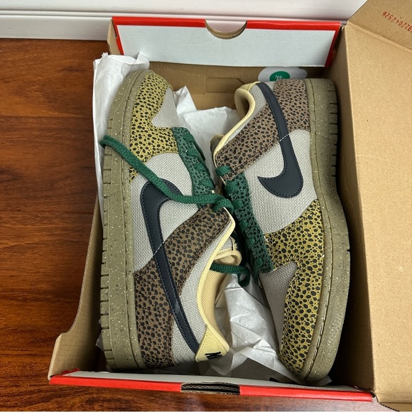 Nike Dunk Low Safari Golden Moss Size 11 - Picture 7 of 9
